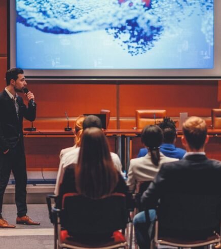 Public speaking classes Dubai Summer courses for teenagers