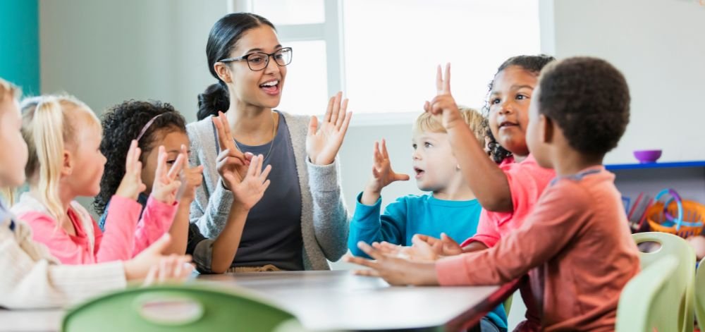 Interactive classroom session for children's public speaking course