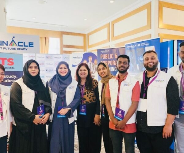 Team PINNACLE Team PINNACLE