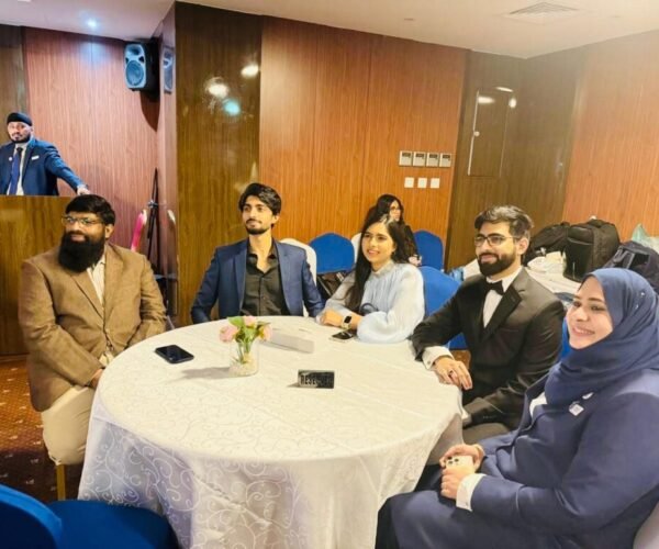 Team PINNACLE Team PINNACLE