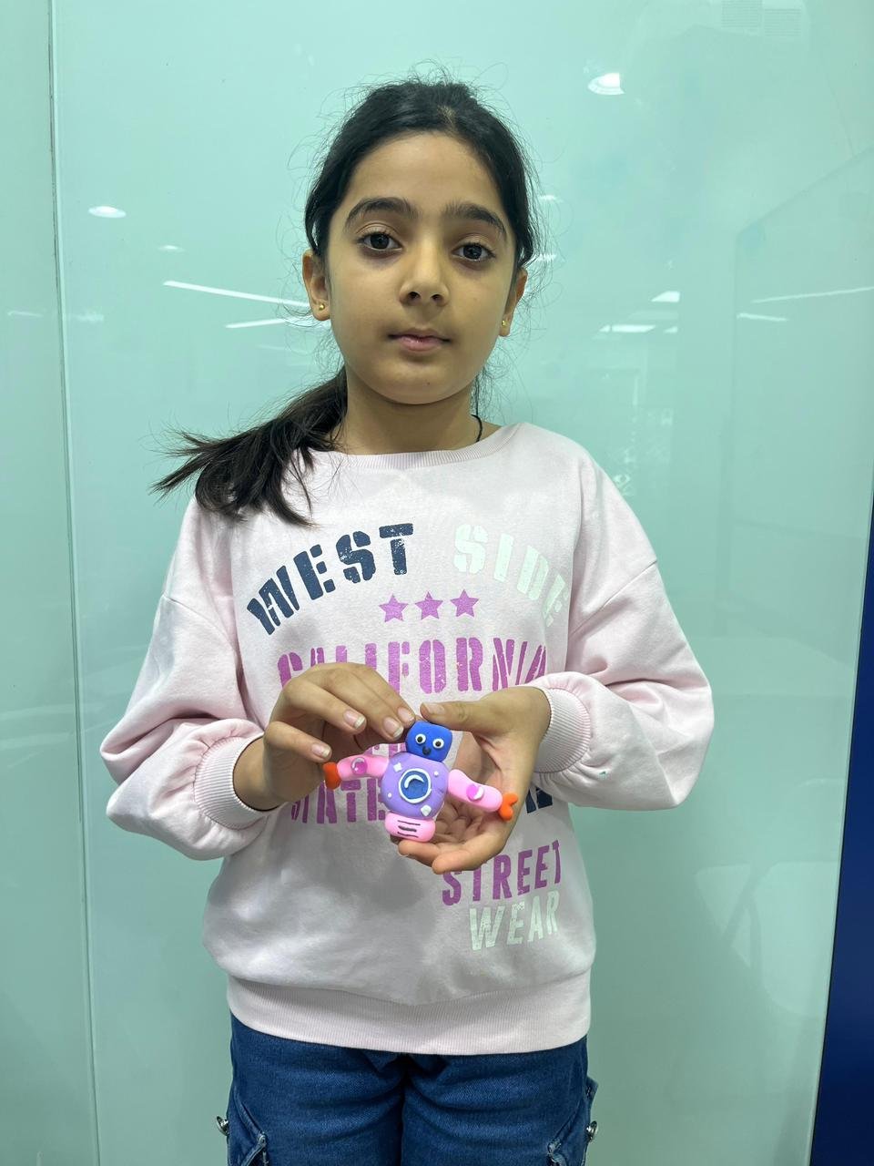 Students learning and participating confidently at PINNACLE